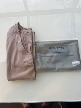 TWILLORY Men's Undershirt V-Neck NEW